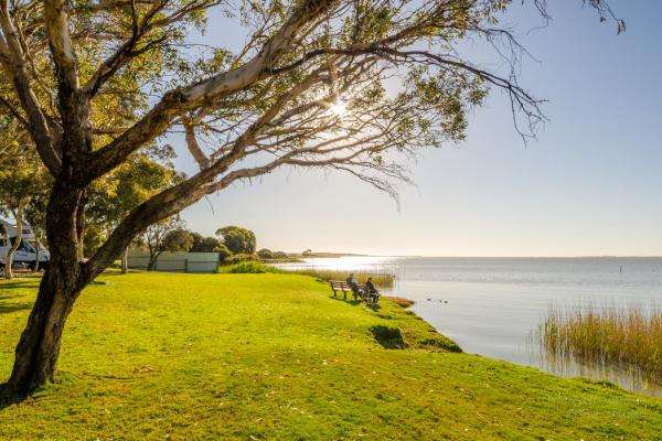Lakeside Powered Sites